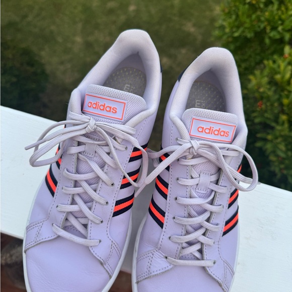 Adidas Women’s Size 10 M Grand Court Sneaker in Purple with Orange Stripe - Picture 2 of 6